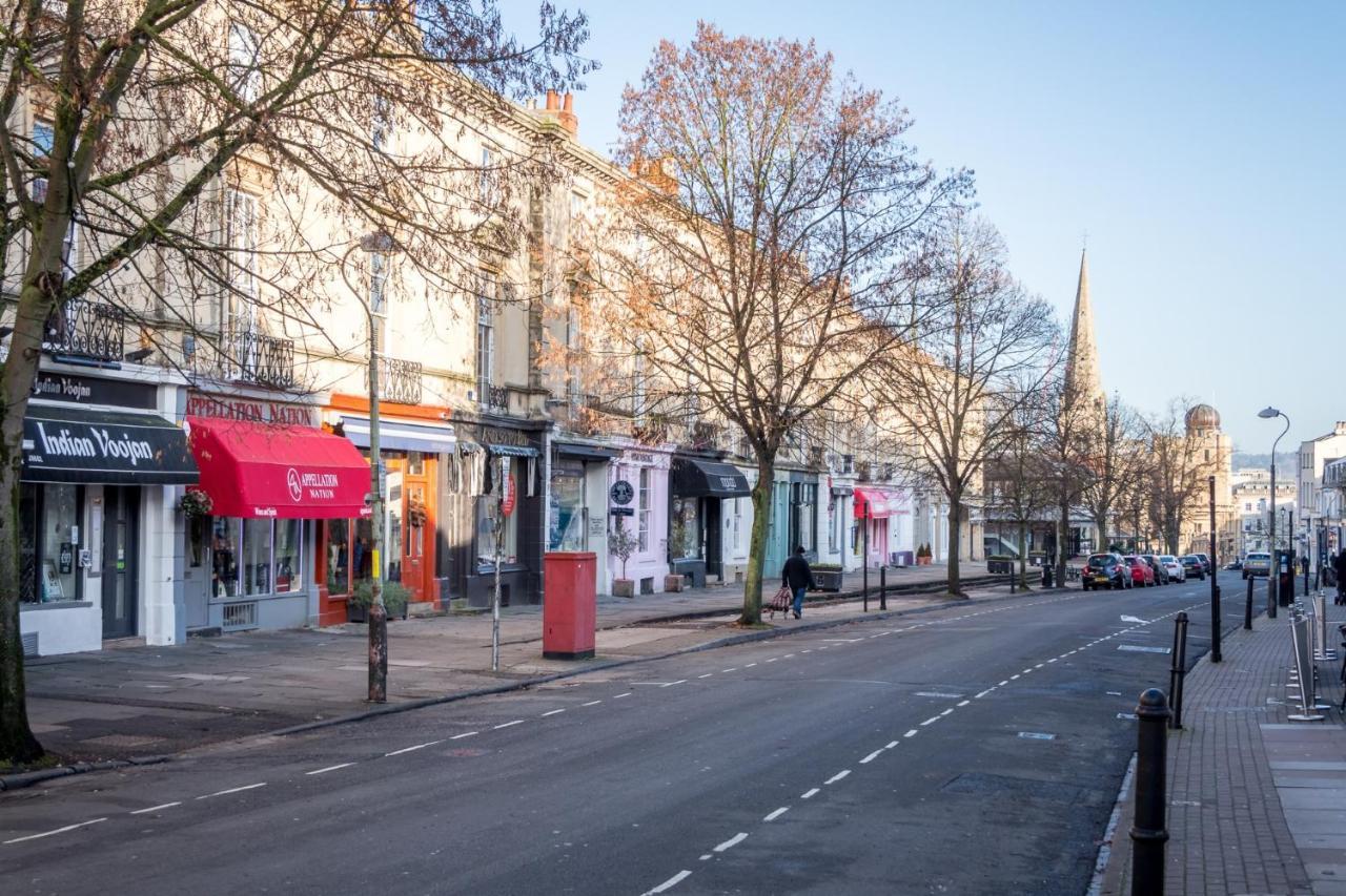Elliot Oliver - Modern 2 Bedroom Town Centre Apartment Cheltenham Esterno foto